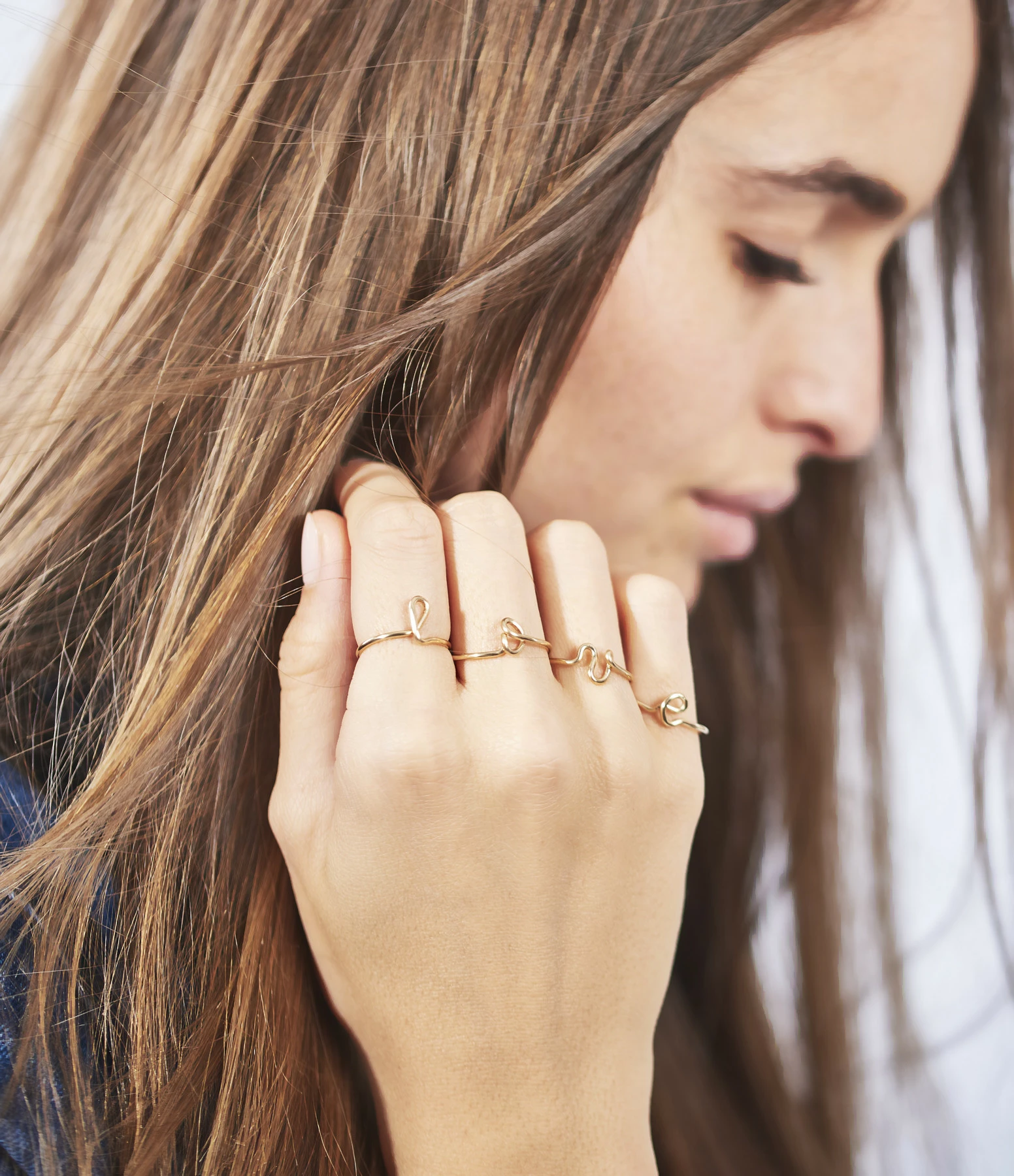 ATELIER PAULIN Bague Originale Initiale Gold Filled Jaune – Image 4